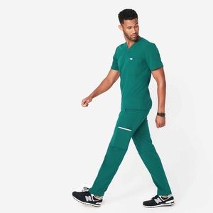 MENS small LIMITED EDITION HUNTER GREEN FIGS SCRUB